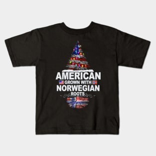 Christmas Tree  American Grown With Norwegian Roots - Gift for Norwegian From Norway Kids T-Shirt